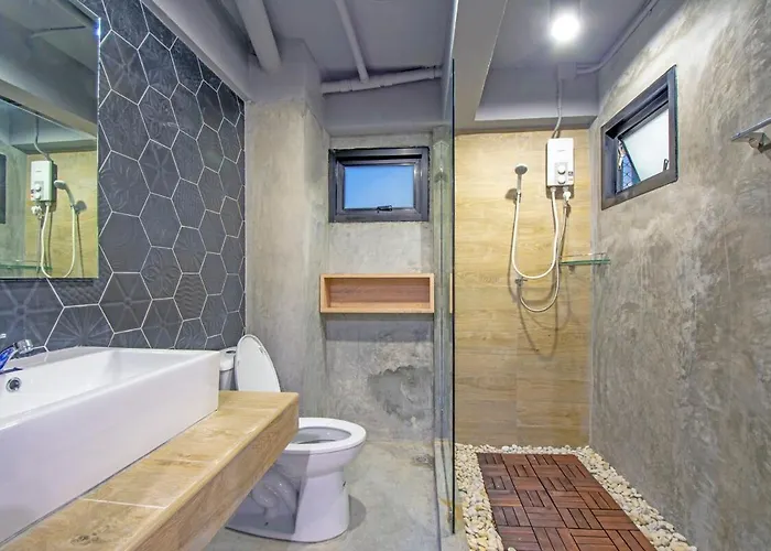 Private In Huaikwang * バンコク都